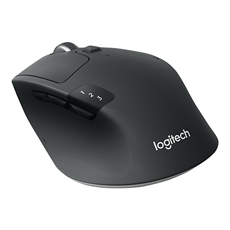 Schwarze, ergonomisch geformte Computermaus mit seitlichen Tasten und Scrollrad. Auf der Maus steht "Logitech".