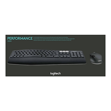 Schwarze Logitech Tastatur mit Maus auf dunkelgrauem Hintergrund. Das Wort Performance und der Markenname sind zu sehen.