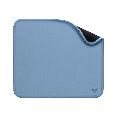 Hellblaues Mauspad mit schwarzer Unterseite, abgerundeten Ecken und 'logi' Logo.