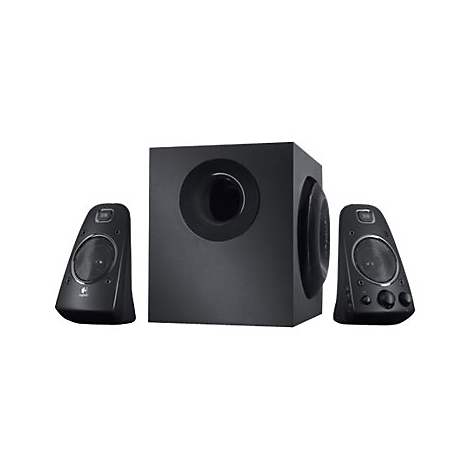 Schwarzes Logitech-Lautsprecher-Set, bestehend aus einem Subwoofer und zwei Satellitenlautsprechern. Auf weißem Hintergrund.