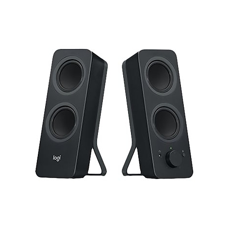 Zwei schwarze Lautsprecher mit zwei kreisförmigen Lautsprechern. Logi-Logo unten links. Drehregler rechts.
