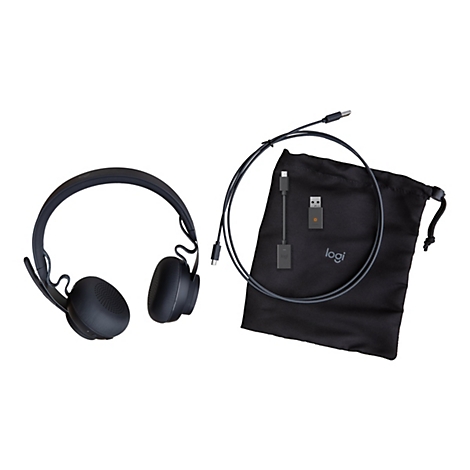 Schwarze kabellose Logitech Kopfhörer mit USB-Adapter, Ladekabel und Aufbewahrungstasche auf weißem Hintergrund.