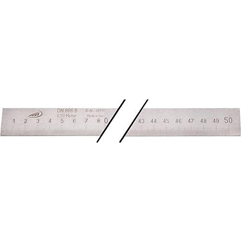Metalen liniaal met cijfers van 1 tot 8 en 43 tot 50. Opschrift: DIN 866 B, 0,50 % M. Made in Germany.