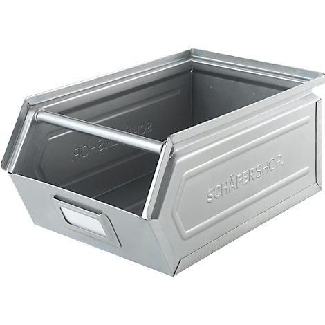 Grijze metalen doos met handvat en bedrijfslogo, schuin gefotografeerd.