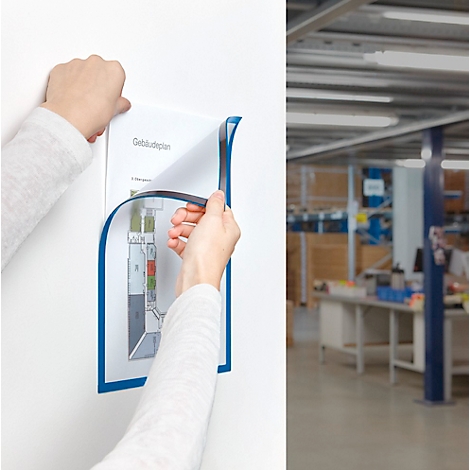 Magnetischer Informationsrahmen, der an Whiteboards oder Metalloberflächen haftet und leicht gewechselt werden kann.