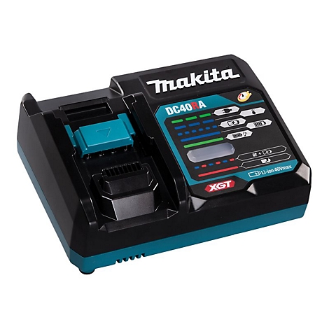 Schwarzes und türkisfarbenes Makita Akku-Schnellladegerät DC40RA für 40V XGT Akkus auf weißem Hintergrund.