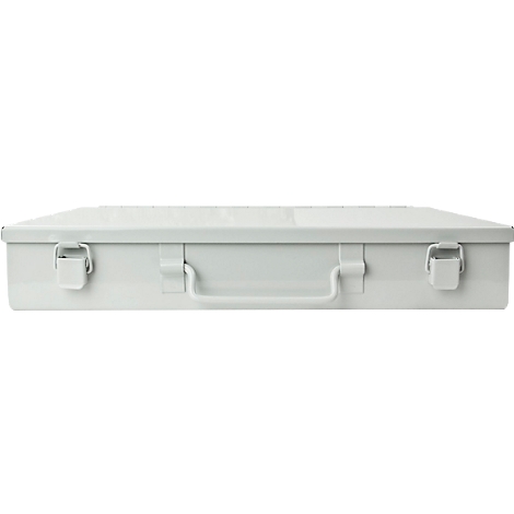 Boîte en métal gris clair avec poignée et deux loquets.