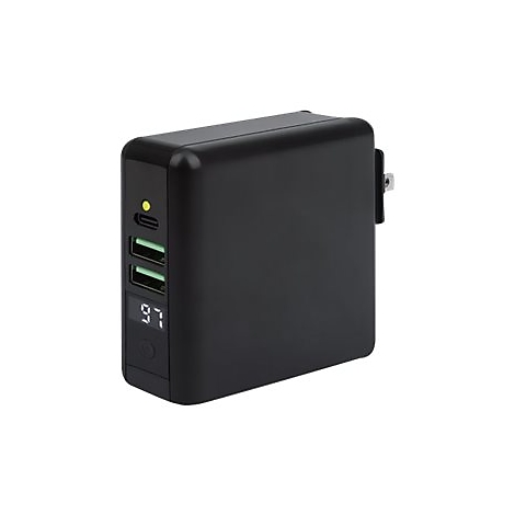Schwarzes Wandladegerät mit USB-Anschlüssen, LED-Anzeige und digitaler Prozentanzeige vor weißem Hintergrund.