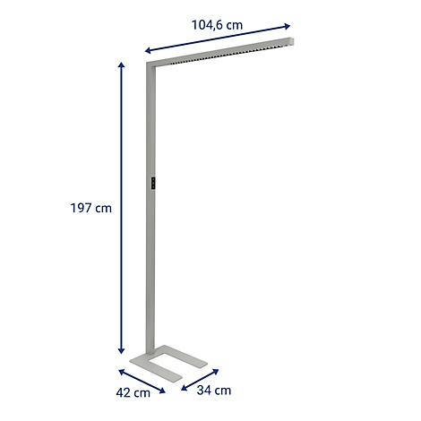 Moderne Stehleuchte mit Maßangaben: 197 cm hoch, 104,6 cm Ausladung, Bodenplatte 42 cm tief und 34 cm breit.