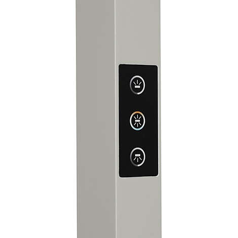 Close-up van een zilverkleurig paneel met een zwart bedieningspaneel en drie verlichte touch-iconen.