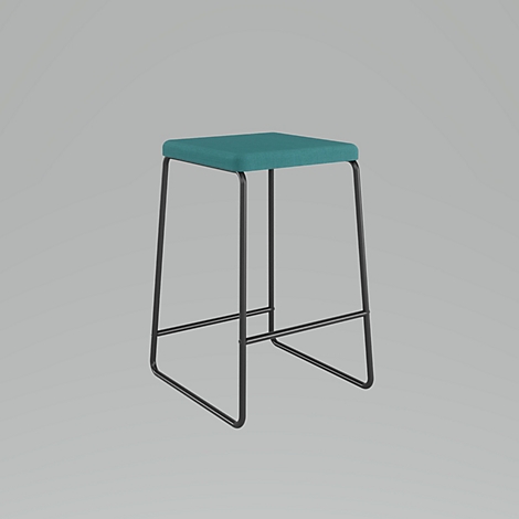 Ein Barhocker mit tealfarbener Sitzfläche und schwarzem Metallgestell. Der Hocker steht vor grauem Hintergrund.