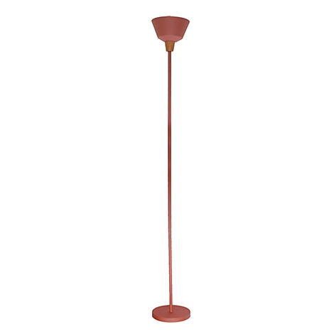 Lampadaire rose sur fond blanc. Abat-jour conique, tige élancée, pied rond.