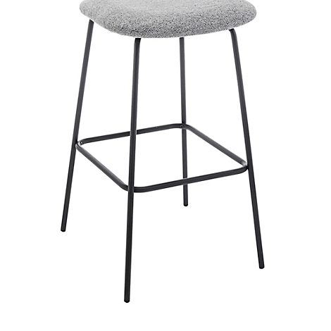 Een barkruk met grijze zitting en houten rugleuning tegen een witte achtergrond. Zwart metalen frame.