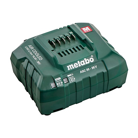 Grünes Metabo Akku-Ladegerät ASC 30-36 V auf weißem Hintergrund.