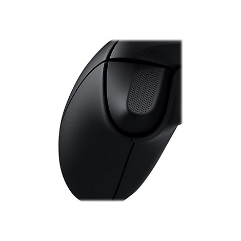Nahaufnahme eines schwarzen Gamepads mit strukturierten Griffen. Das Design ist ergonomisch und modern.