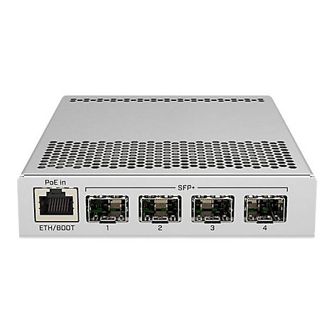 Netzwerk-Switch mit vier SFP+ Anschlüssen und einem PoE-Eingang in einem silbernen Metallgehäuse.