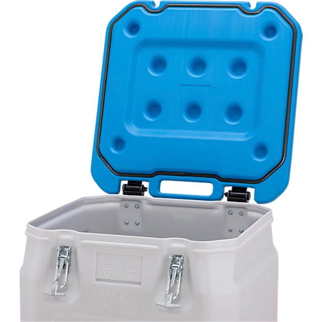 Geöffnete Kühlbox, grauer Korpus, blauer Deckel mit schwarzer Dichtung. Aufklappbare Verschlüsse.