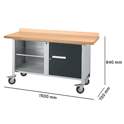Werkbank mit Holzplatte, Schrankfach und Rollen. Maße: 1500 x 700 x 840 mm.