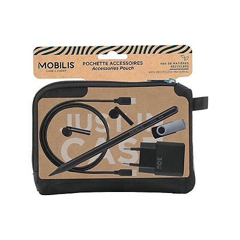 Schwarze Accessoire-Tasche mit diversen elektronischen Geräten, darunter ein Ladekabel, Ohrhörer, USB-Stick und ein Ladegerät.