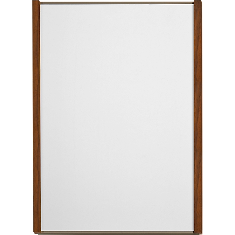 Un tableau blanc rectangulaire vide avec un cadre en bois.