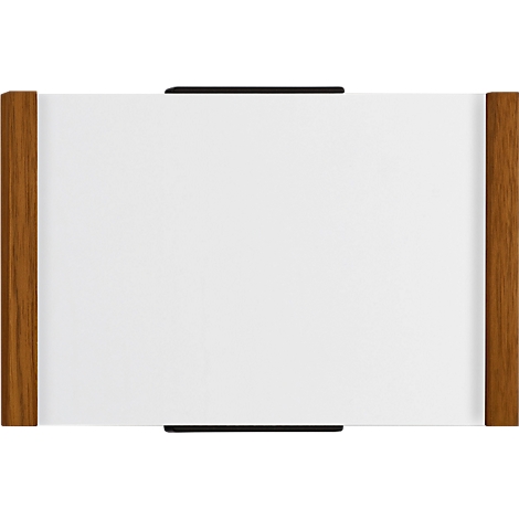Vue de dessus d'une feuille blanche rectangulaire vierge. Elle est maintenue par des lattes en bois et des supports noirs.