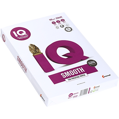Een witte stapel papier met een groot paars "IQ" logo en de tekst "Smooth".