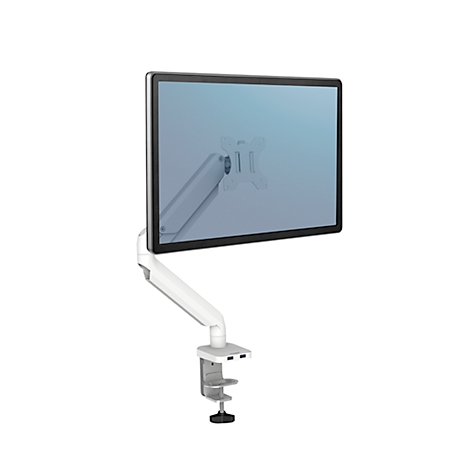 Een computermonitor met witte beugel en tafelklem, tegen een witte achtergrond.
