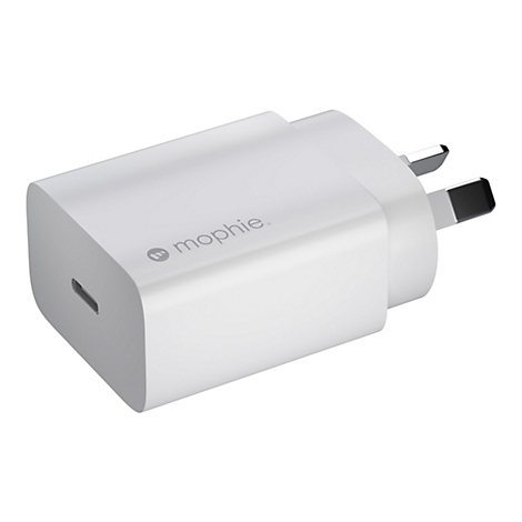 Weißes Ladegerät mit Logo. Ein rechteckiger Adapter mit abgerundeten Ecken, Stecker und Ladeanschluss.