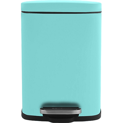 Poubelle turquoise. Forme rectangulaire, pédale argentée et base et couvercle noirs.