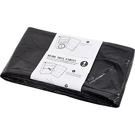 Schwarze Mülltüten, zusammengelegt, mit einem Papierband mit Anweisungen versehen.