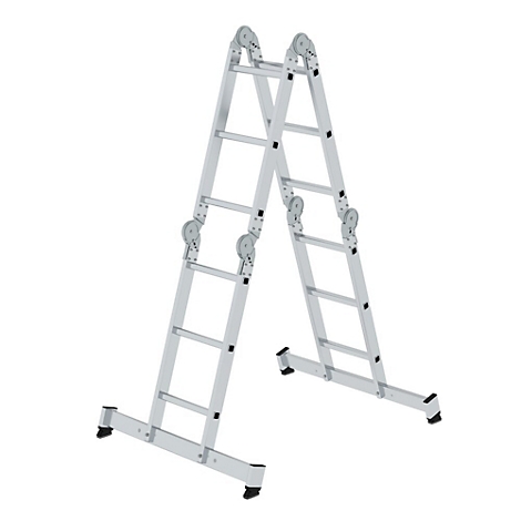 Een zilverkleurige multifunctionele ladder in opengeklapte toestand. De ladder staat tegen een witte achtergrond.