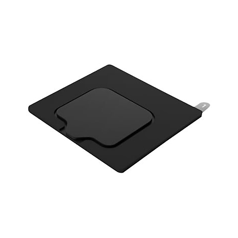 Schwarzes quadratisches Produkt mit erhabener, rechteckiger Fläche, leicht abgerundeter Ecke und Metalllasche.