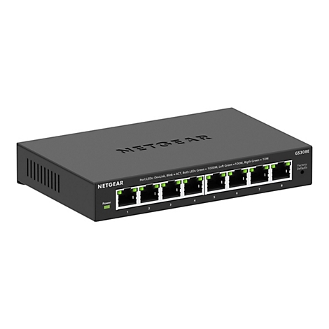 Ein schwarzer Netgear-Ethernet-Switch mit acht Ports, der auf weißem Hintergrund steht. Auf der Vorderseite sind die Ports mit grünen LEDs versehen, daneben steht GS308E.