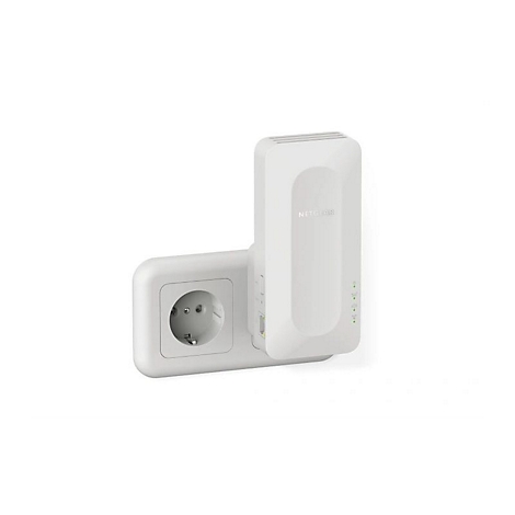 Weißer Netgear Powerline Adapter mit Stecker und Steckdose. Das Gerät ist in eine Steckdose gesteckt.