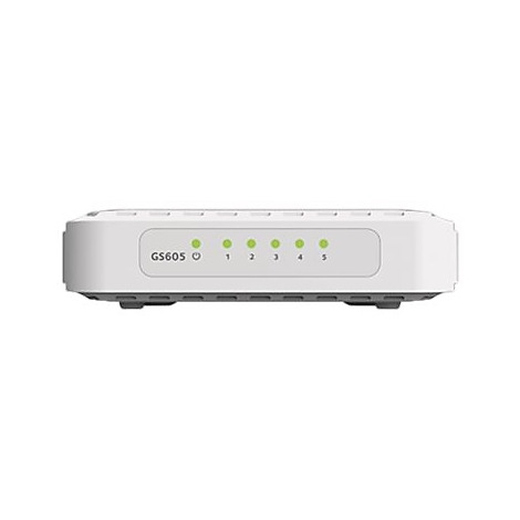 Commutateur rÃ©seau blanc, Ã©tiquette GS605, les LED vertes indiquent l'Ã©tat du rÃ©seau.