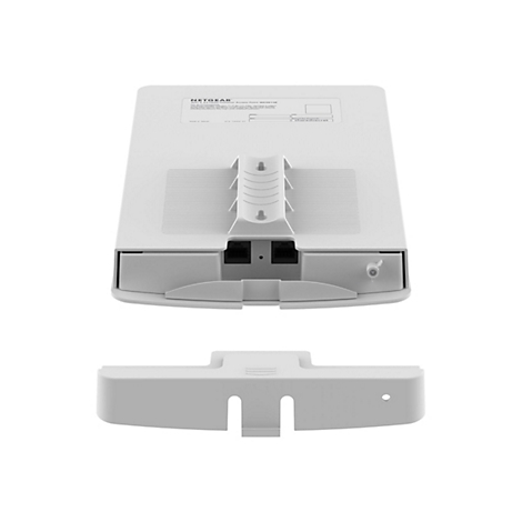 Draufsicht auf einen weißen NETGEAR-Außen-Access-Point mit seitlichem Wandhalterungsteil.