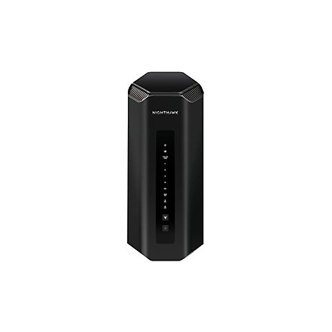 Schwarzer Router mit "NIGHTHAWK"-Schriftzug. Auf der Vorderseite sind leuchtende LED-Anzeigen zu sehen.