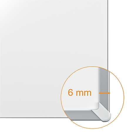 Detailaufnahme einer Ecke einer weißen Tafel mit abgerundeten Ecken. In einer orangen Hervorhebung wird eine Dicke von 6 mm angezeigt.