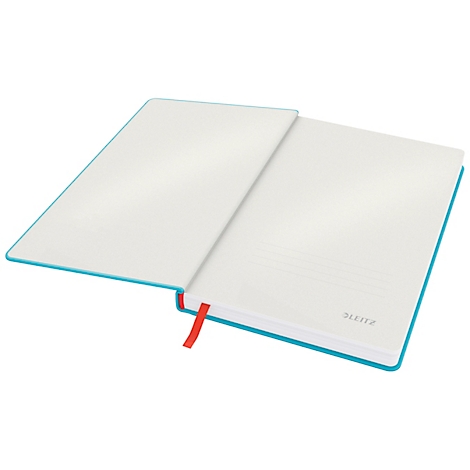Offenes Notizbuch mit blauem Einband, rotem Leseband und leeren Seiten.