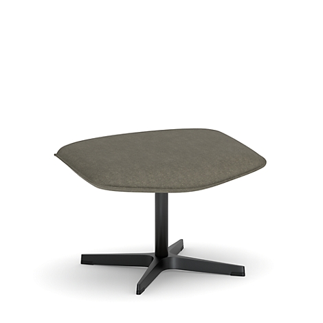 Ein grauer Hocker mit Stoffbezug, auf schwarzem, sternförmigen Fuß. Der Hocker steht vor weißem Hintergrund.