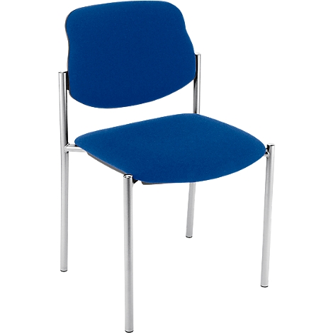 Blauer Bürostuhl mit silbernem Gestell und geschwungener Rückenlehne. Der Sitz hat eine quadratische Form.