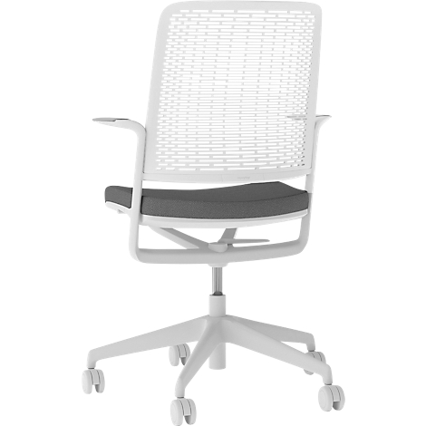 Witte bureaustoel met wielen, mesh rugleuning en grijze zitting.