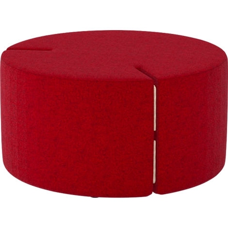 Runder, roter Hocker mit einer Kerbe, die sich fast bis zur Mitte erstreckt.