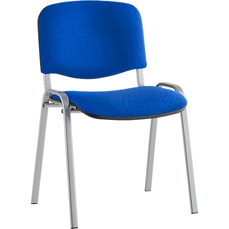 Blauer Stuhl mit silbernem Rahmen. Der Sitz und die Rückenlehne sind gepolstert. Armlehnen sind vorhanden.