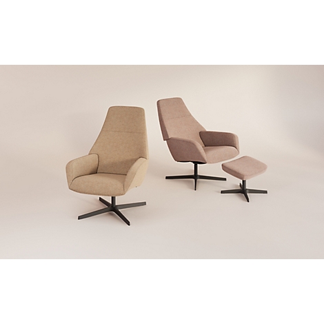 Deux fauteuils beiges avec piètement en étoile sur fond blanc. L'un a un ottoman assorti.