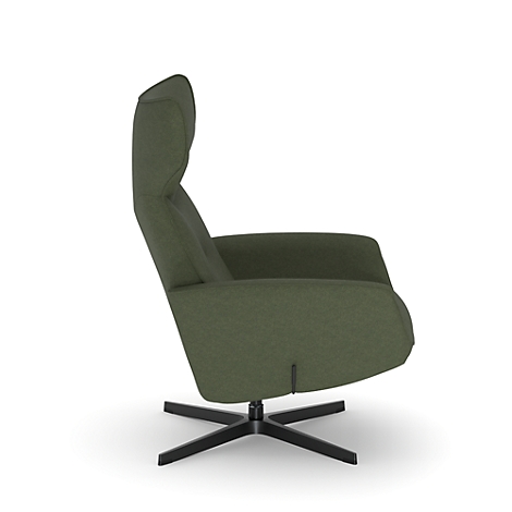 Un fauteuil vert avec un haut dossier, reposant sur un piètement en étoile noir.