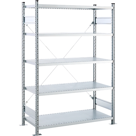 Étagère métallique à cinq niveaux, gris clair sur fond blanc. Des panneaux sont fixés sur les côtés.