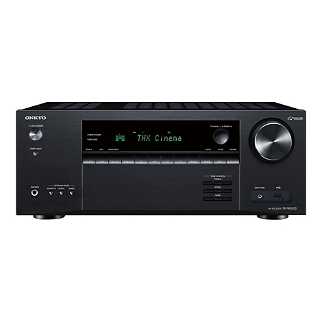 Ein schwarzer AV-Receiver, Frontansicht, mit Knöpfen und einem Display, auf dem "THX Cinema" steht.