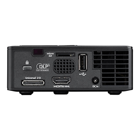 ArriÃ¨re d'un projecteur noir avec connecteurs: Universal I/O, HDMI, USB, Micro-SD. Texte: DLP.
