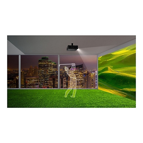 Projektor in Golf-Szene: Silhouette eines Golfspielers, Golfplatz-Hintergrund, Stadtlandschaft im Fenster.
